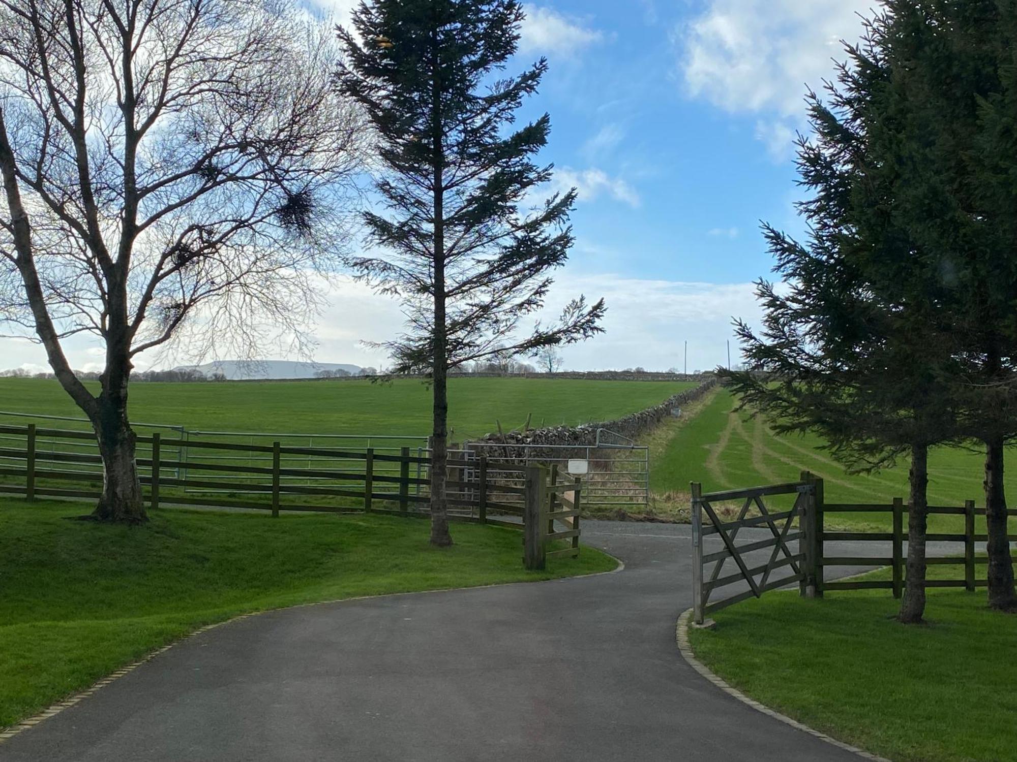 The Byre @ Cow Close - Stay, Rest And Play In The Dales. *